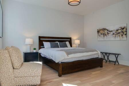The Briar - Luxurious Condo Near Vanderbilt, Nashville Zewnętrze zdjęcie