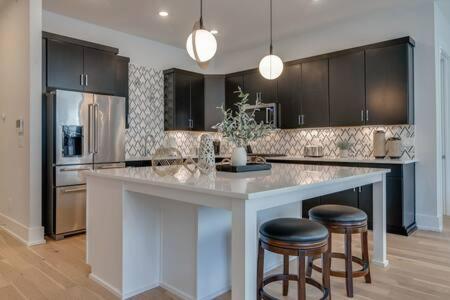 The Briar - Luxurious Condo Near Vanderbilt, Nashville Zewnętrze zdjęcie
