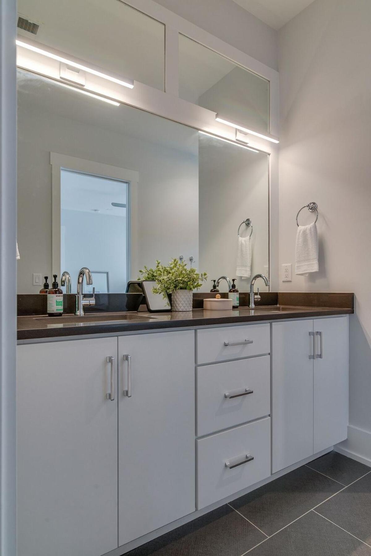 The Briar - Luxurious Condo Near Vanderbilt, Nashville Zewnętrze zdjęcie